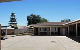 Jackaroo Apartments